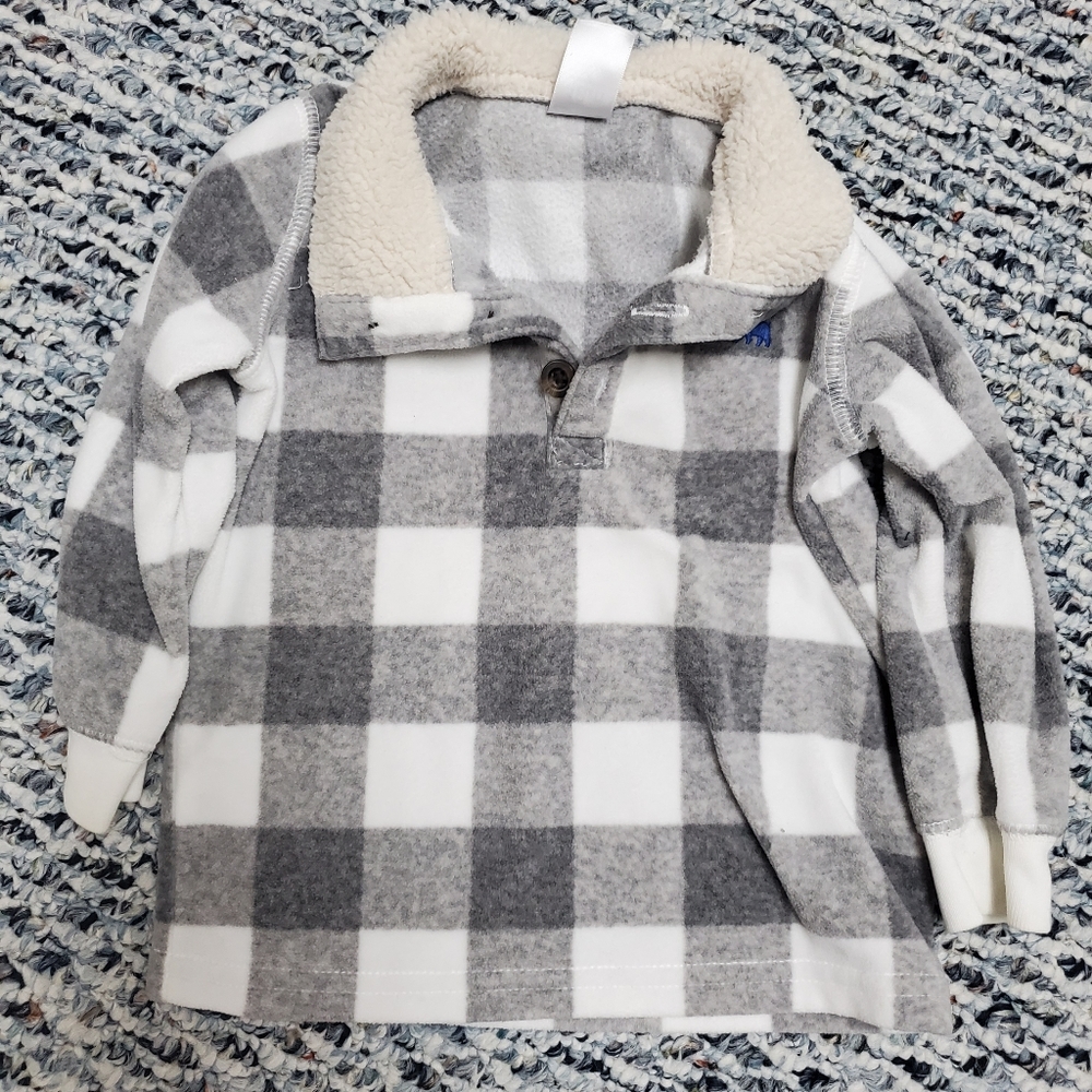 *Sold*Fleece pullover